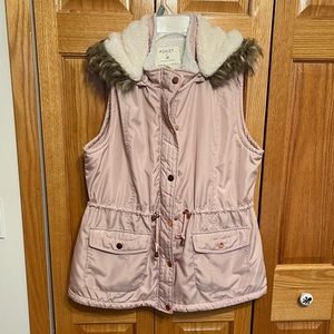 Ashley blush pink vest Size XL. Rose gold snaps/zipper. Lined with faux …